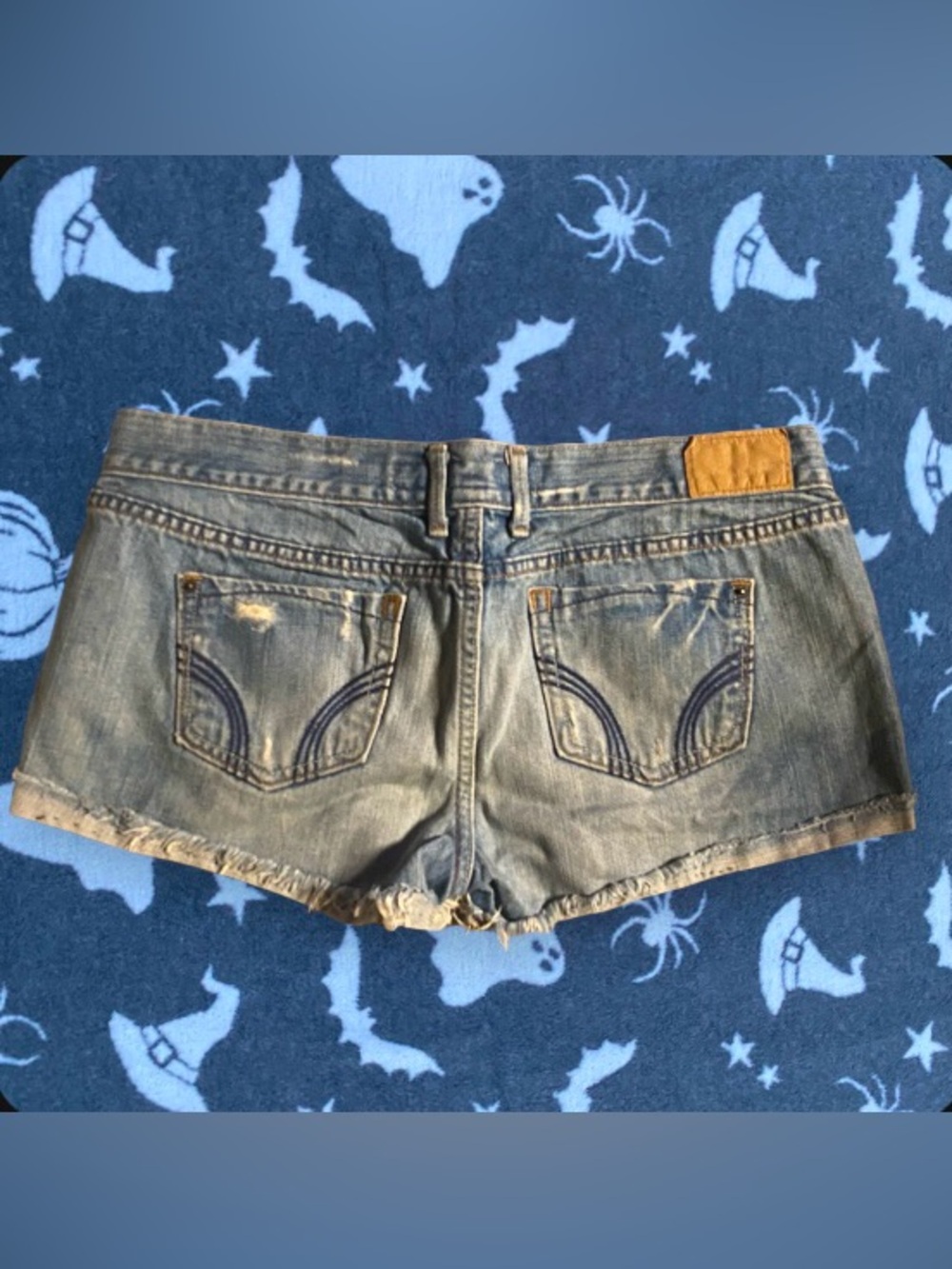 Hollister Shorts - Picture 3 of 3